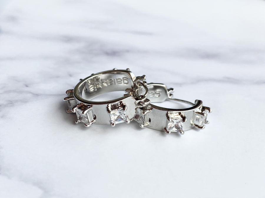 Queenie Hoops