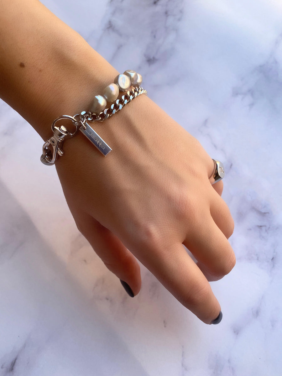Holly Bracelet